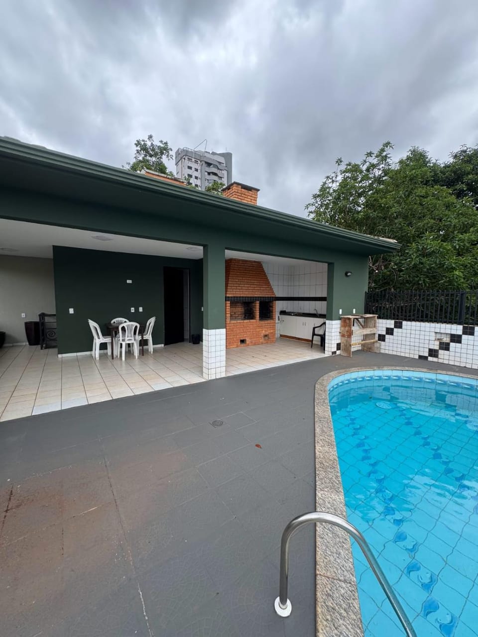 BBQ facilities, Swimming pool
