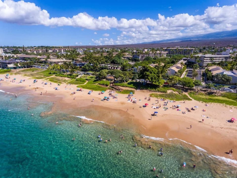 Beach Retreat Walk to Maui Best Shores House in Wailea
