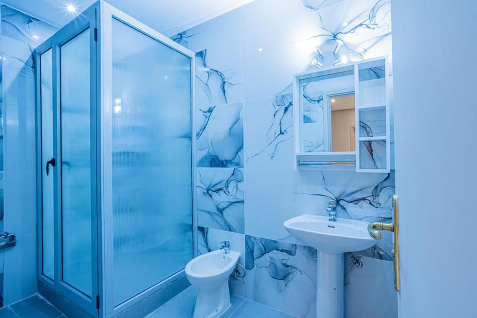 Cosy & Modern Apartment Near Jardin Majorelle, Marrakech Apartment in Marrakesh