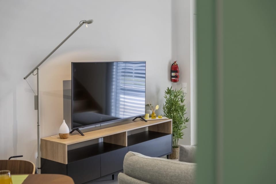 Communal lounge/ TV room, Living room