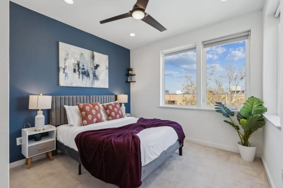 The Topaz of Dallas 2BD DownTown Walkable House in Dallas
