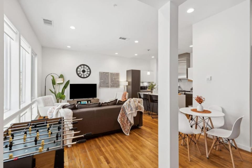 The Indigo 2BDTownhouse DownTown Walkable House in Dallas