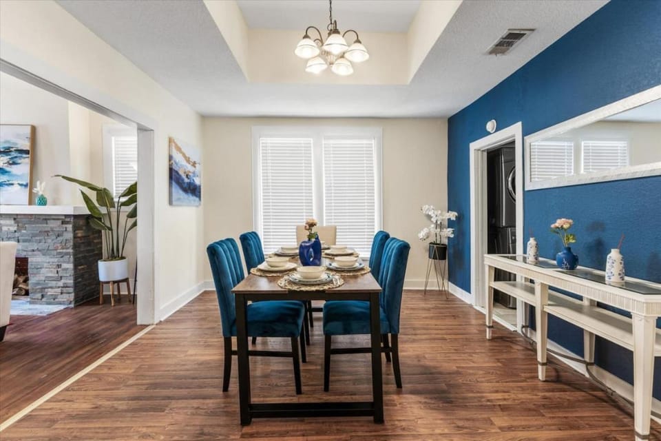 Uplifting 2BD House in the heart of FortWorth House in Fort Worth
