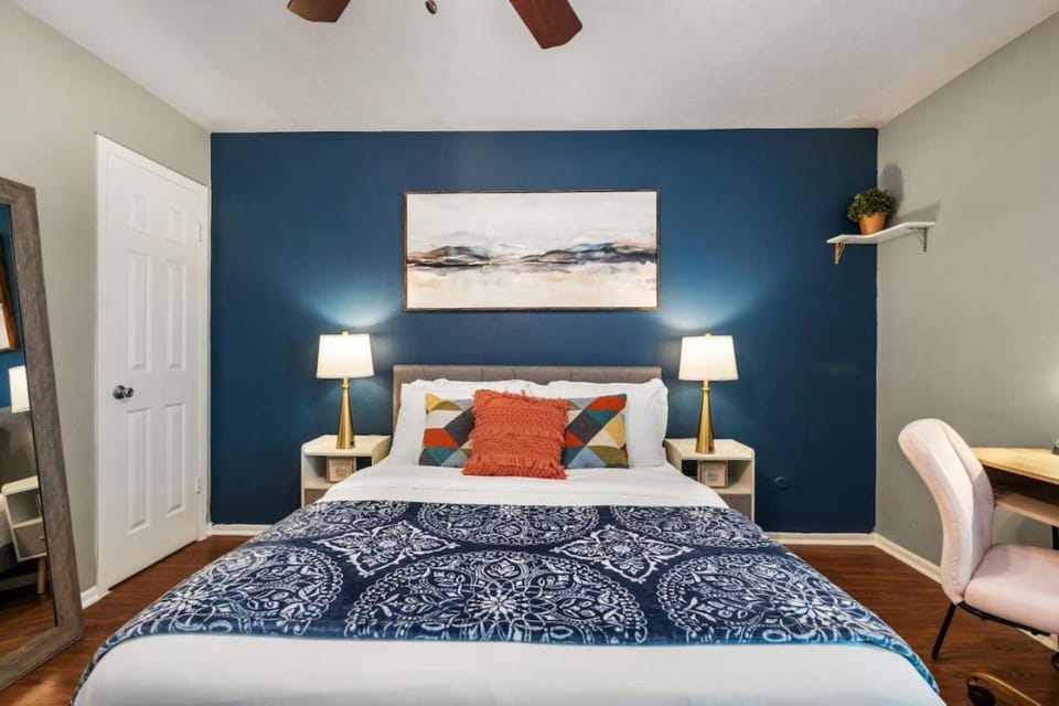 Vivid 1BD TCU Walkable Apartment in Fort Worth