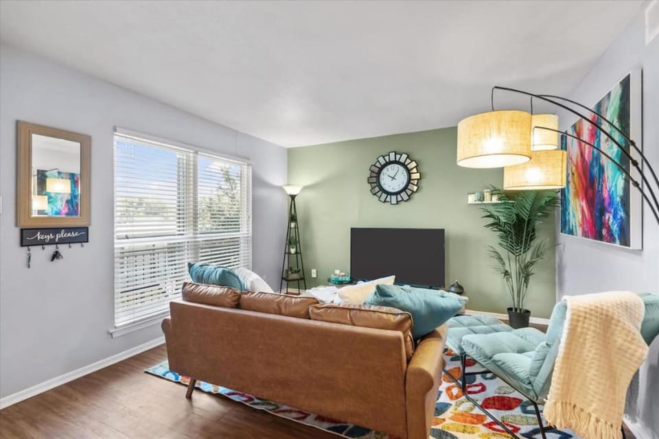 Artistic 1BD TCU Walkable Apartment in Fort Worth