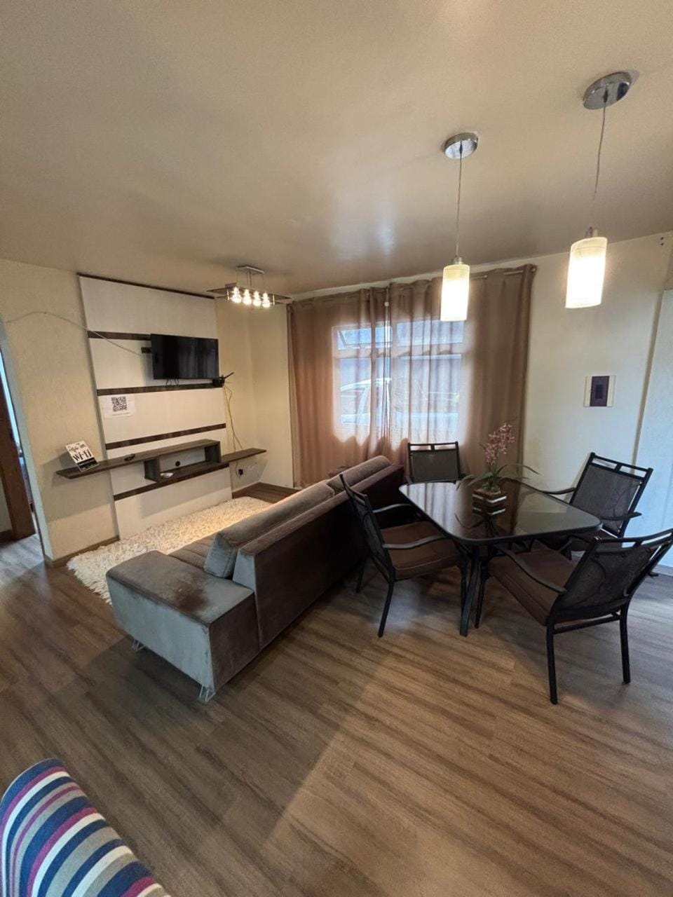 Casa em condomínio, bairro Alto Boqueirão Apartment in São José dos Pinhais