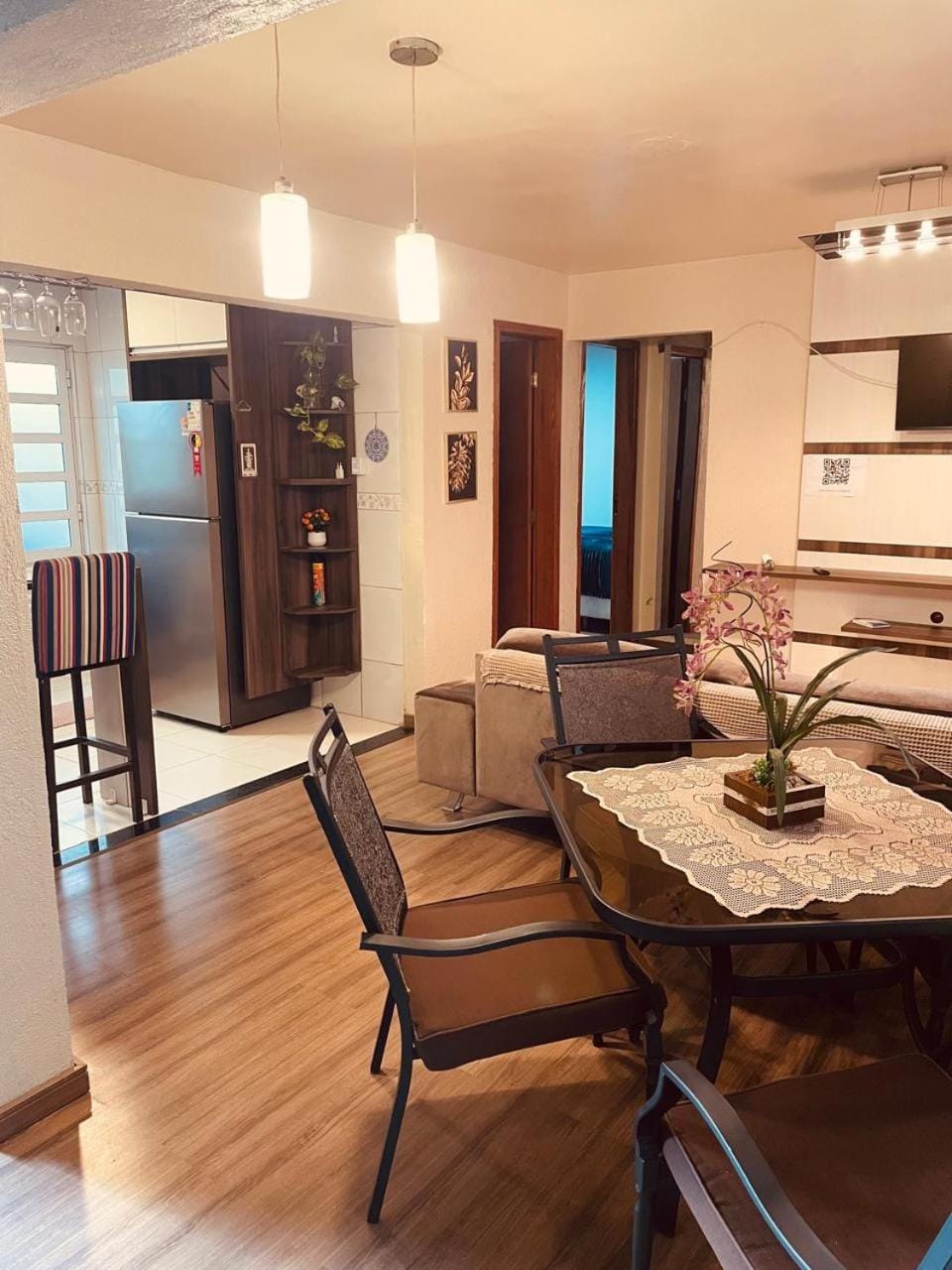 Casa em condomínio, bairro Alto Boqueirão Apartment in São José dos Pinhais