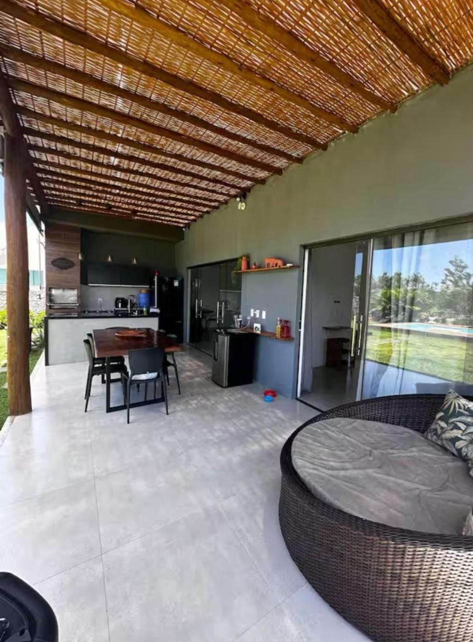 Patio, kitchen