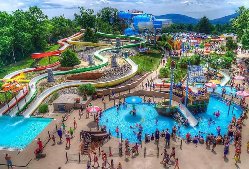 Nearby landmark, Off site, Activities, Aqua park