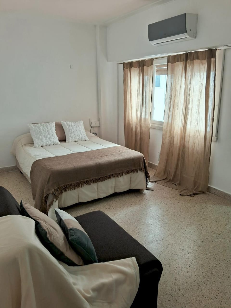 Monoambiente en Mar del Plata a metros de Plaza Colón Apartment in Mar del Plata