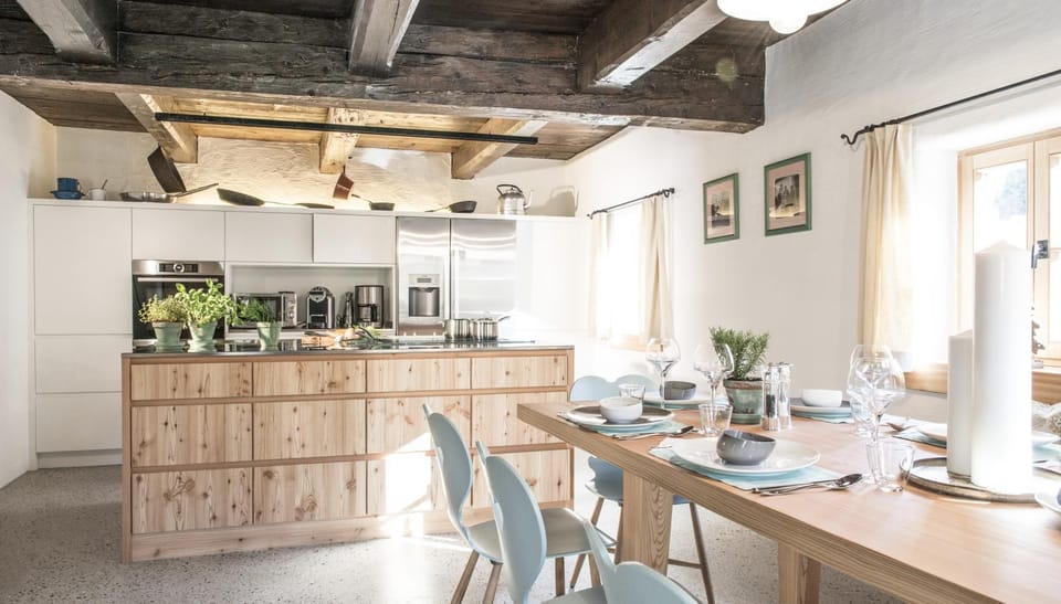 Kitchen or kitchenette, Kitchen or kitchenette, Communal kitchen, kitchen