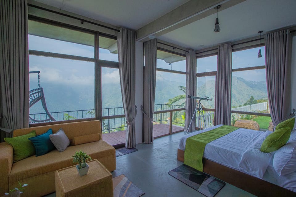 Bed, Natural landscape, View (from property/room), Balcony/Terrace, Photo of the whole room, Seating area, Bedroom, Mountain view