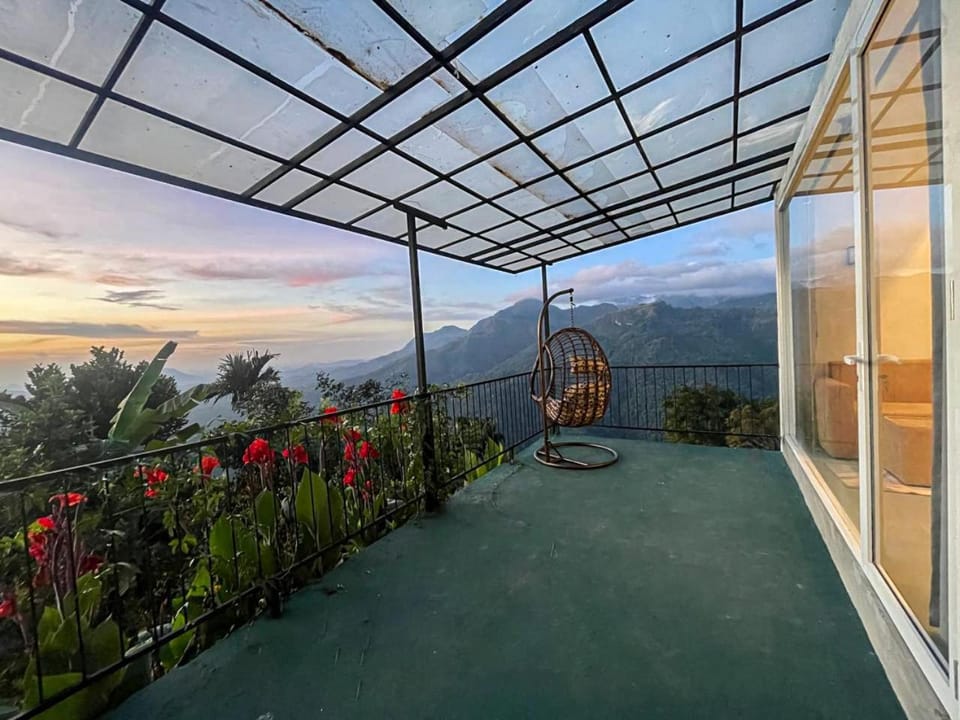 Natural landscape, View (from property/room), Balcony/Terrace, Garden view, Mountain view