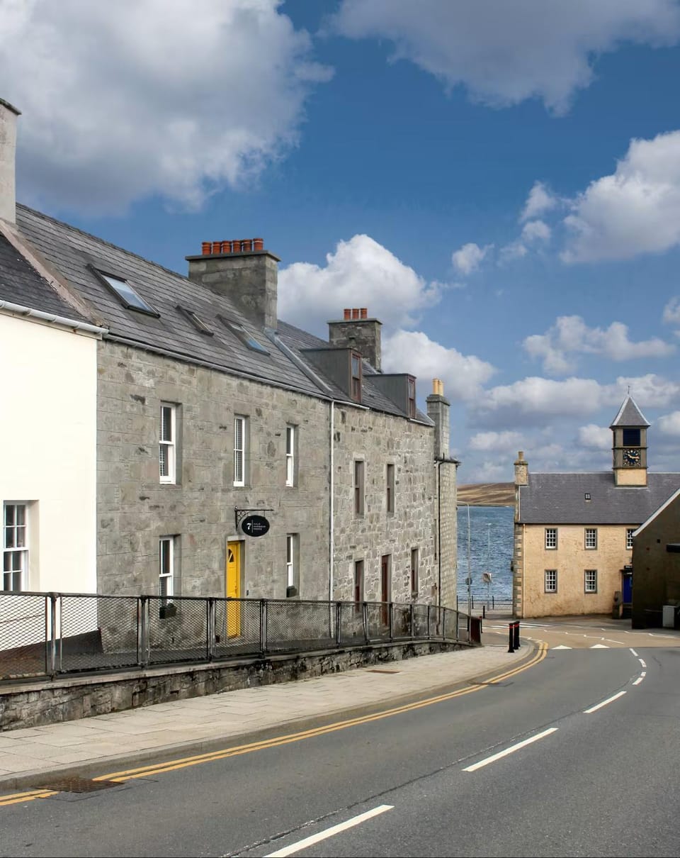 Property building, Neighbourhood, Landmark view, Street view, Location