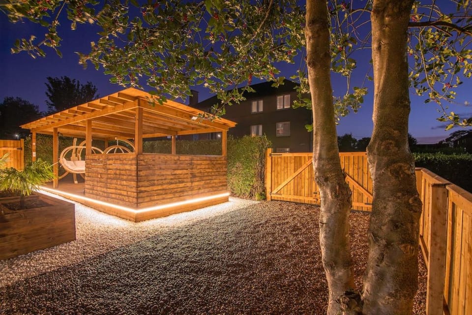 Night, Garden, Garden, Garden view, Parking