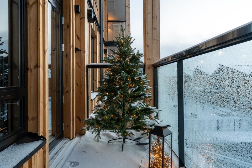 Day, Winter, View (from property/room), Balcony/Terrace, Mountain view, Inner courtyard view