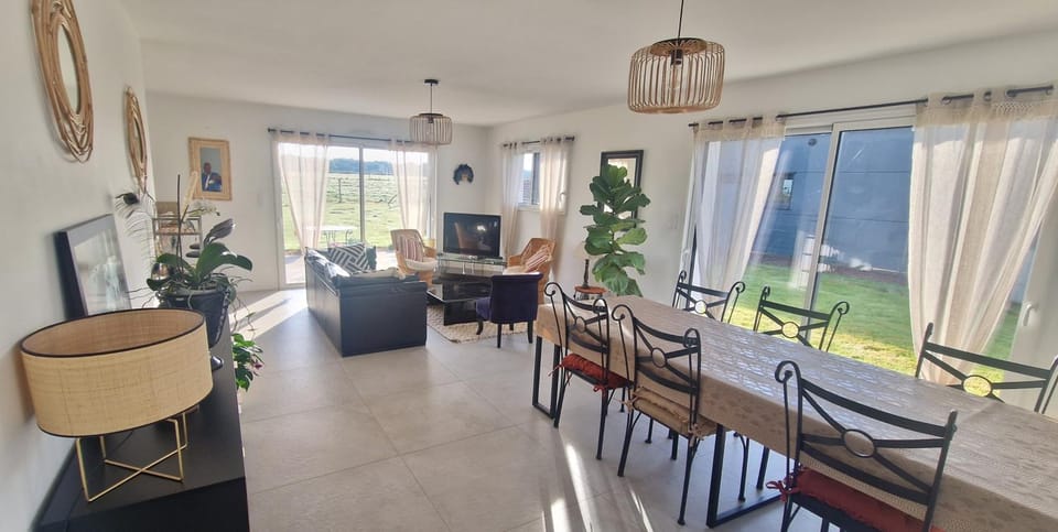 Jolie maison moderne à Séné à proximité du Golfe du Morbihan House in Séné