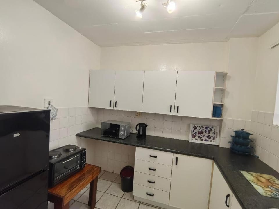 Avu Suite02 Apartment in Port Elizabeth