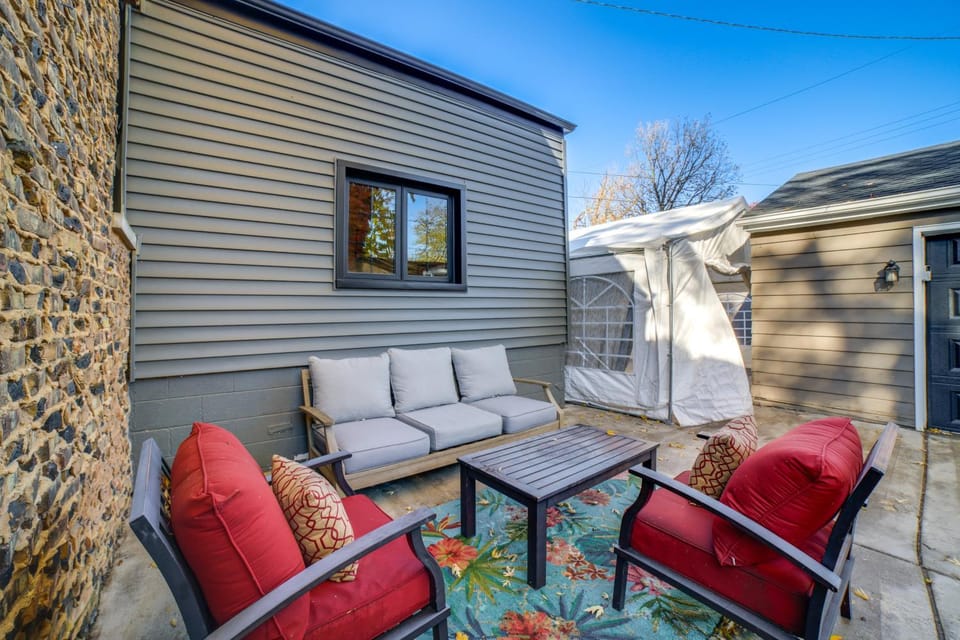 Pet Friendly! Near Casinos and Lake Michigan Beaches Apartment in Hammond