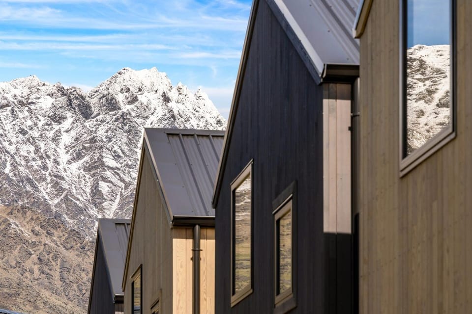 Hideaway Hall Retreat House in Queenstown