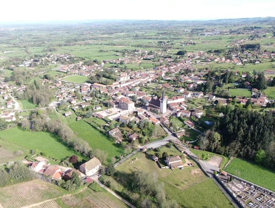 Chateau d'Albon - Maréchale d'Albon Bed and Breakfast in Auvergne-Rhône-Alpes