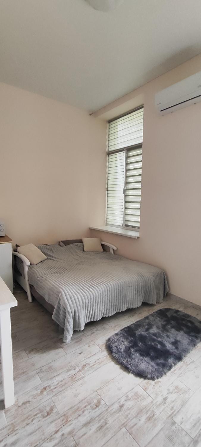 Квартира-студія на левом берегу Apartment in Dnipro