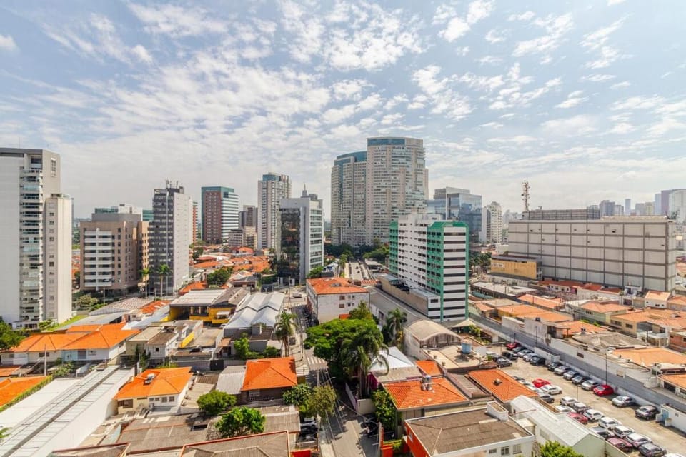 BP1311 - Apto de 2 Quartos, Ar, Piscina (Shopping Eldorado) Apartment in Sao Paulo City