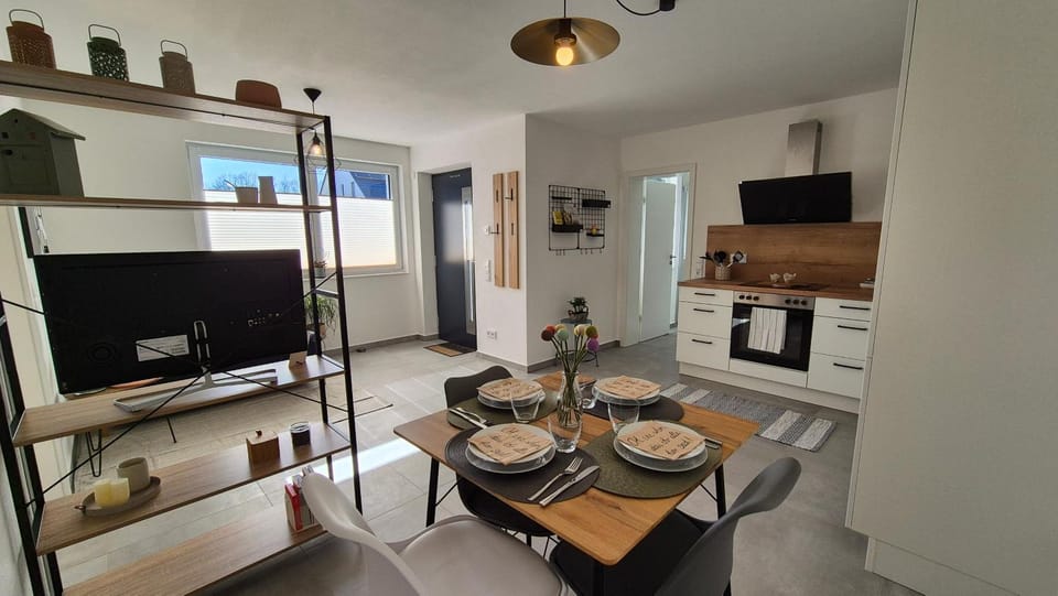 TV and multimedia, Kitchen or kitchenette, Dining area, pet friendly