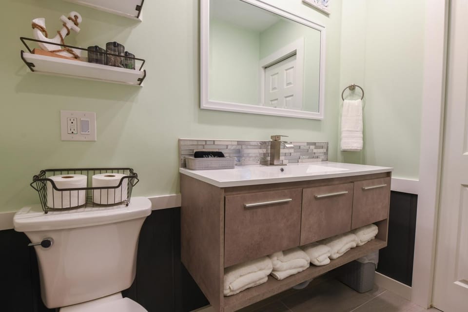 Toilet, Bathroom