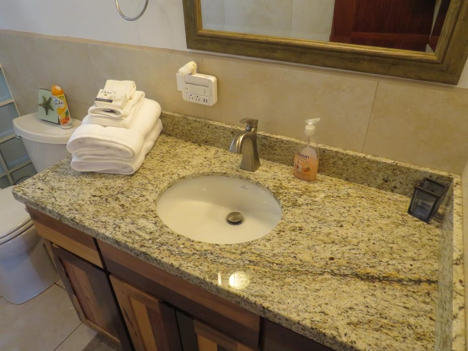 Bathroom, towels