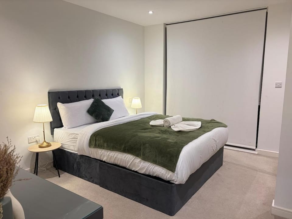 Bed, Bedroom, wardrobe