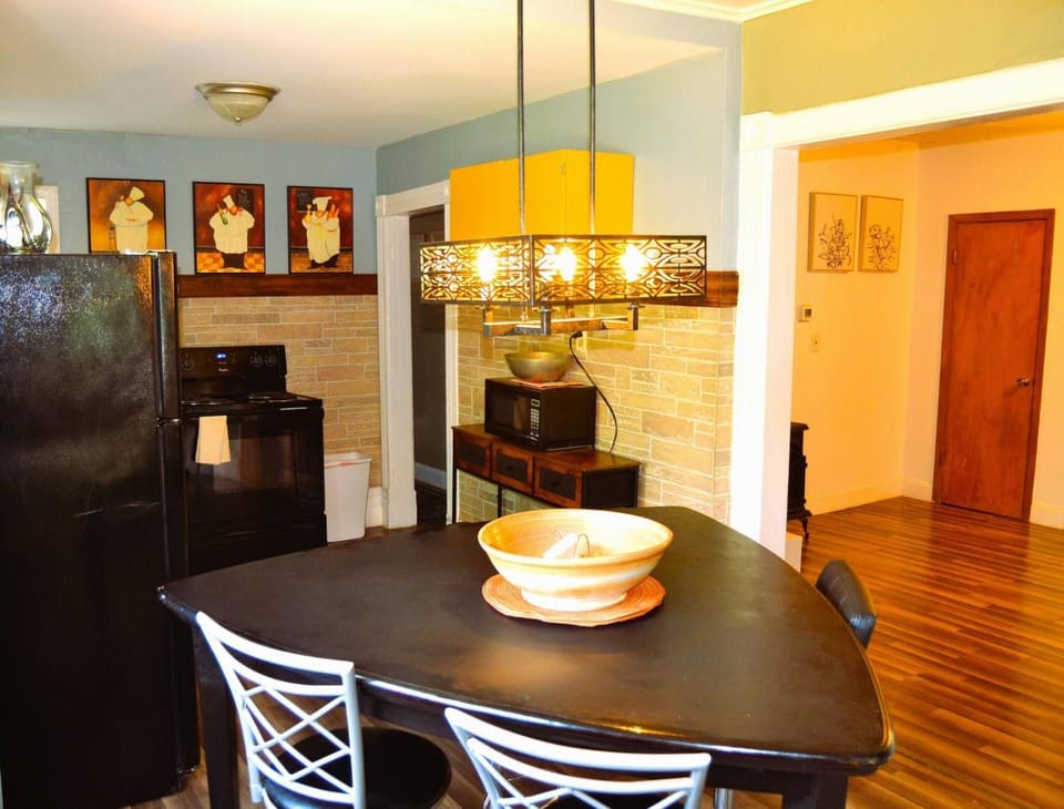 Decorative detail, Dining area, kitchen