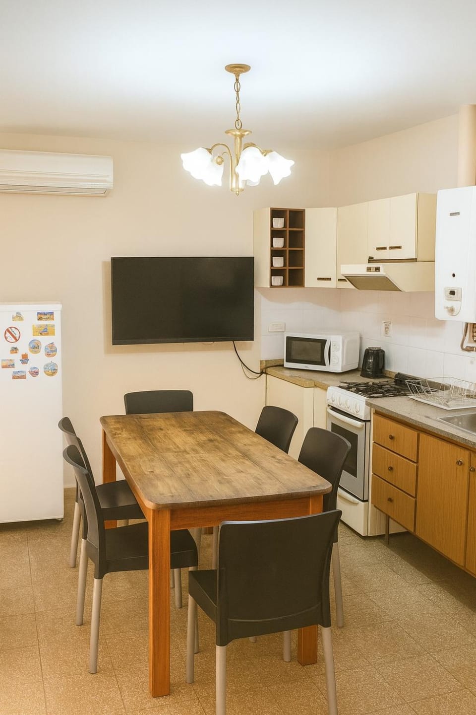 Kitchen or kitchenette, oven, stove