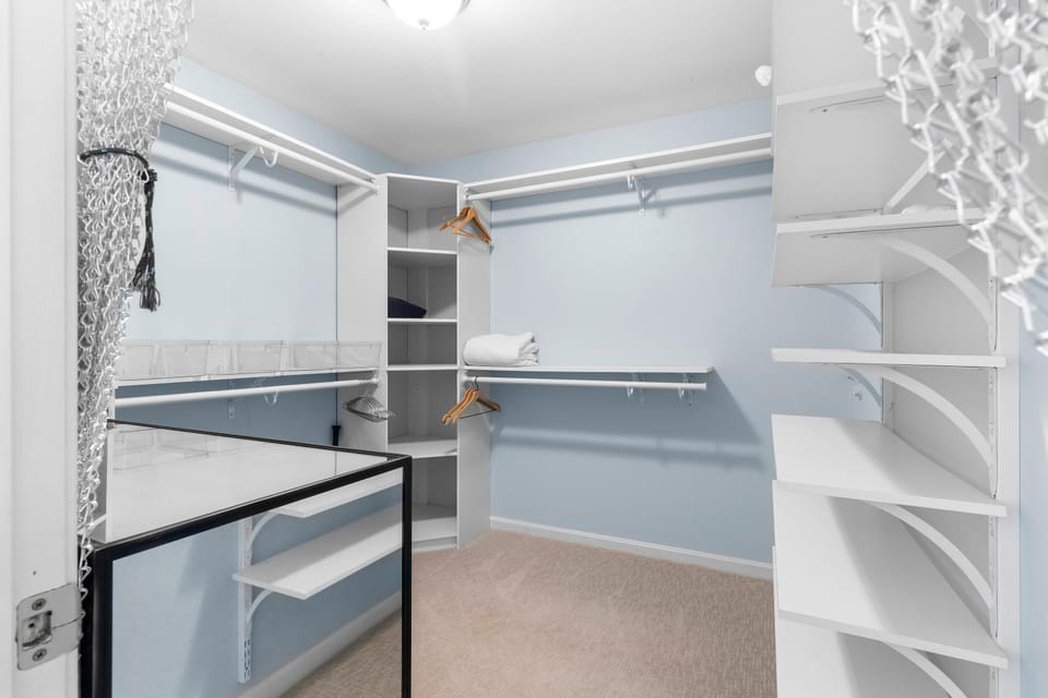 Kitchen or kitchenette, kitchen