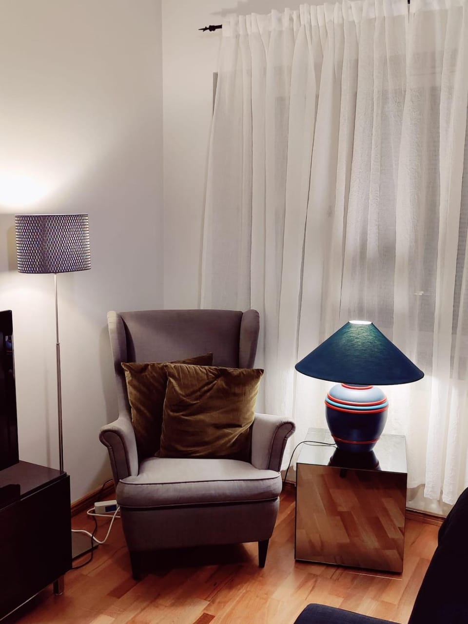 Living room, Seating area