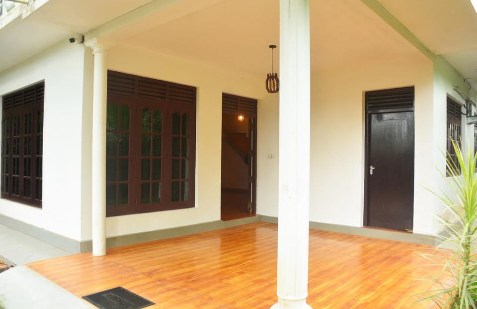 Art Villa Long stay Apartment in Western Province