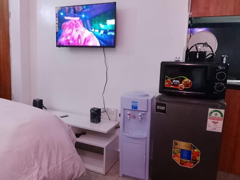 TV and multimedia, Food and drinks