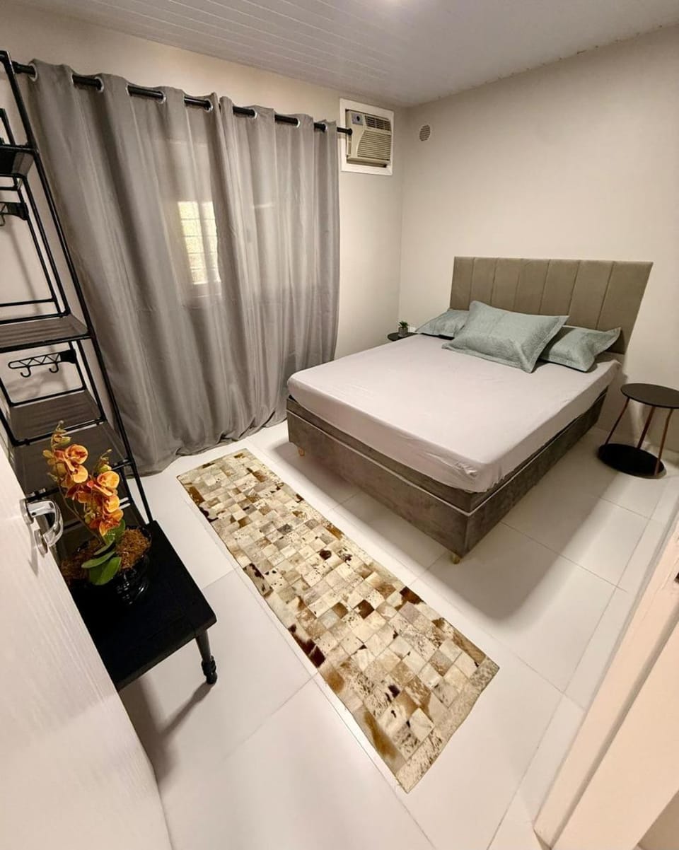 Bed, Photo of the whole room, Bedroom, air conditioner