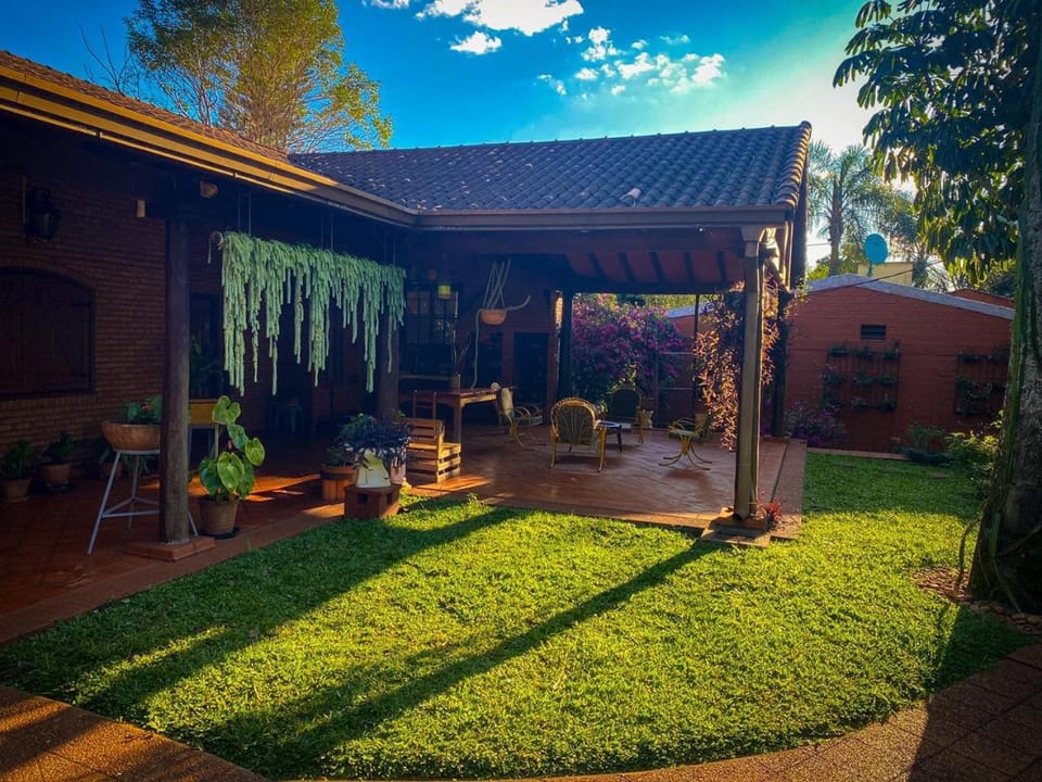 Property building, Patio, Day, Garden