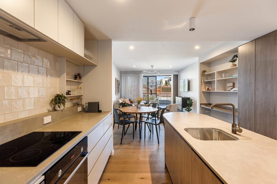 Byron Waves on Jonson | Winter Escape Deal | Stay Longer & Save | 1 June – 31 August Apartment in Byron Bay