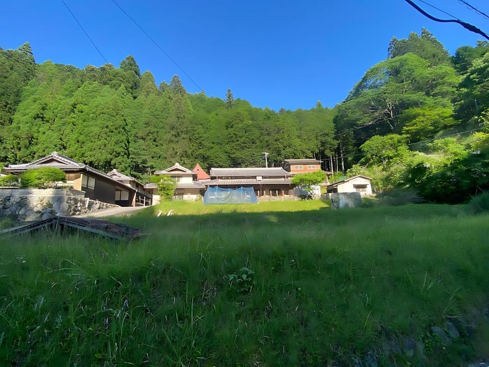 Property building, Day, Natural landscape, Mountain view