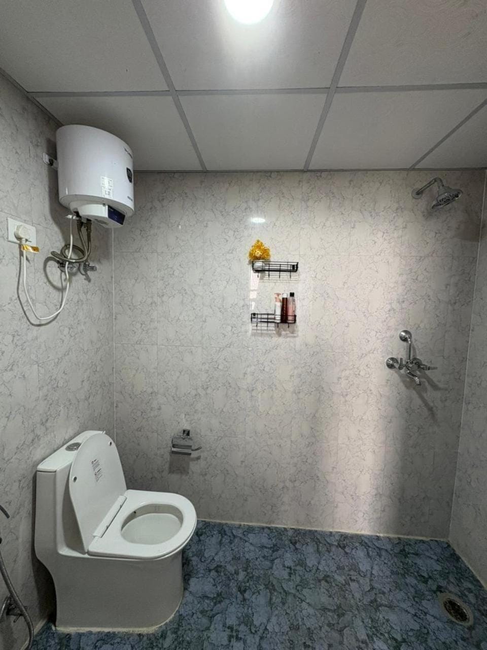 Spectrum Mall Suites with pool Sector 75 Noida Apartment in Noida