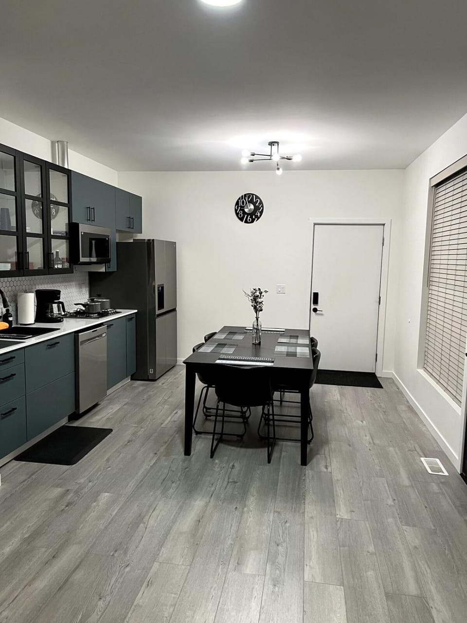 Dining area, Dinner