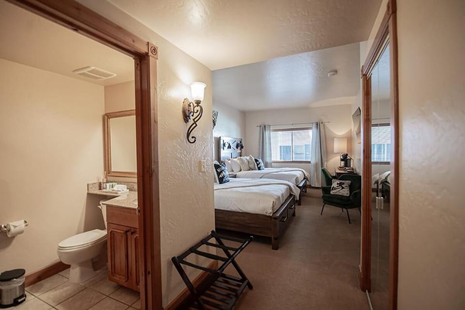 Relaxing Double Queen Mountain Getaway Near Park City & Sundance Ski Resorts - 2066 Apartment in Midway