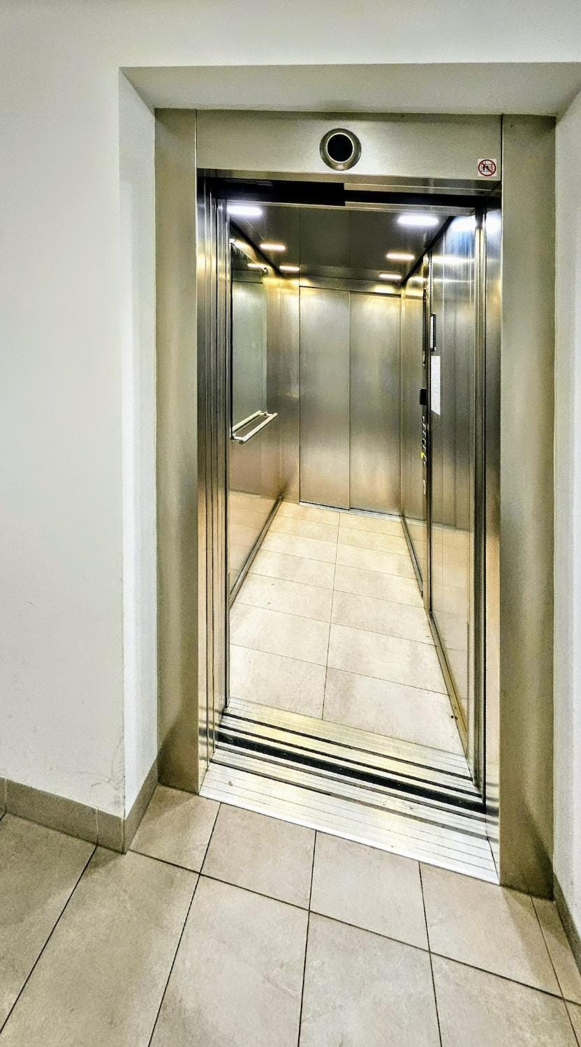 elevator