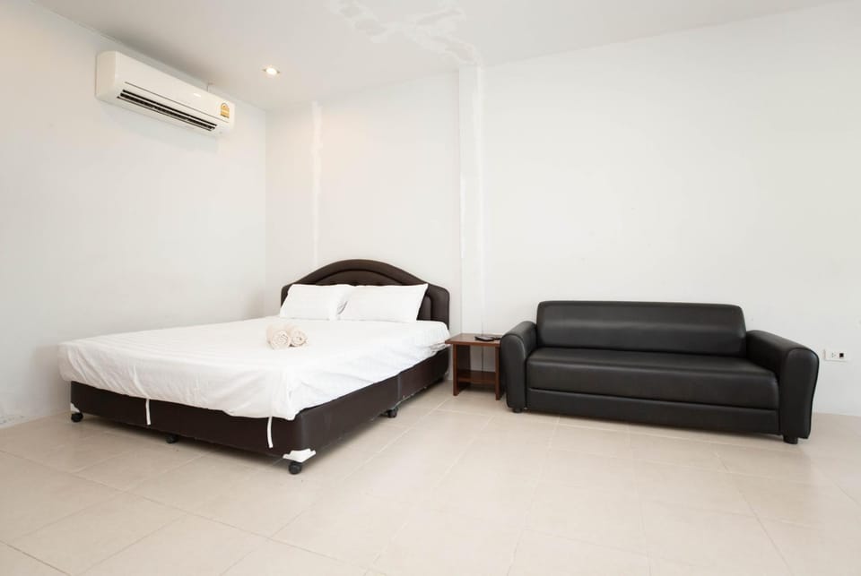 Bedroom, air conditioner