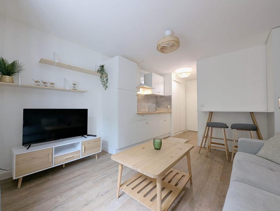 Studio cosy rez de chaussée proche nature Apartment in Île-de-France