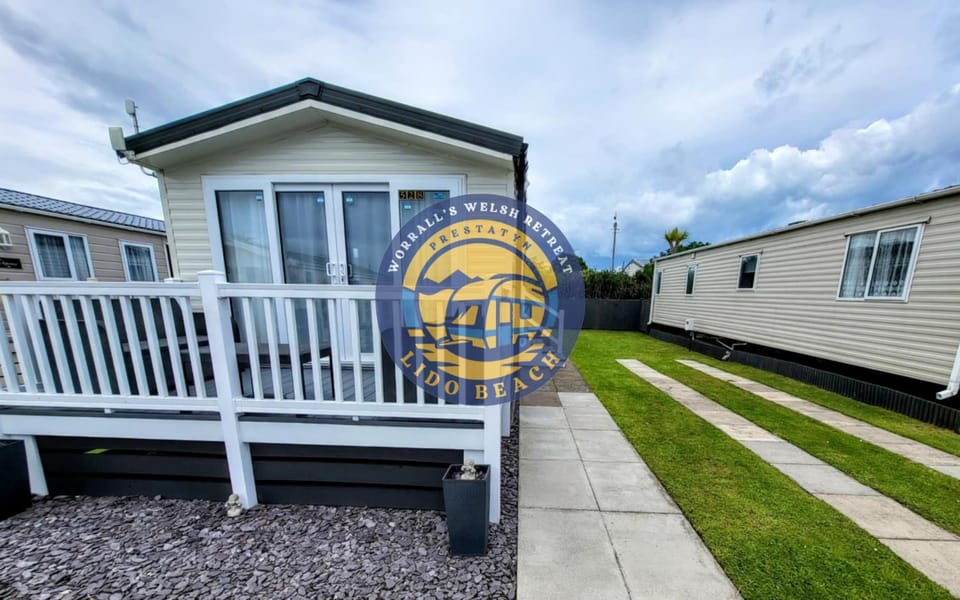 Lido Beach CP528 House in Prestatyn