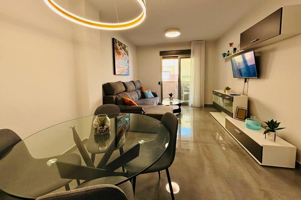 TV and multimedia, Dining area