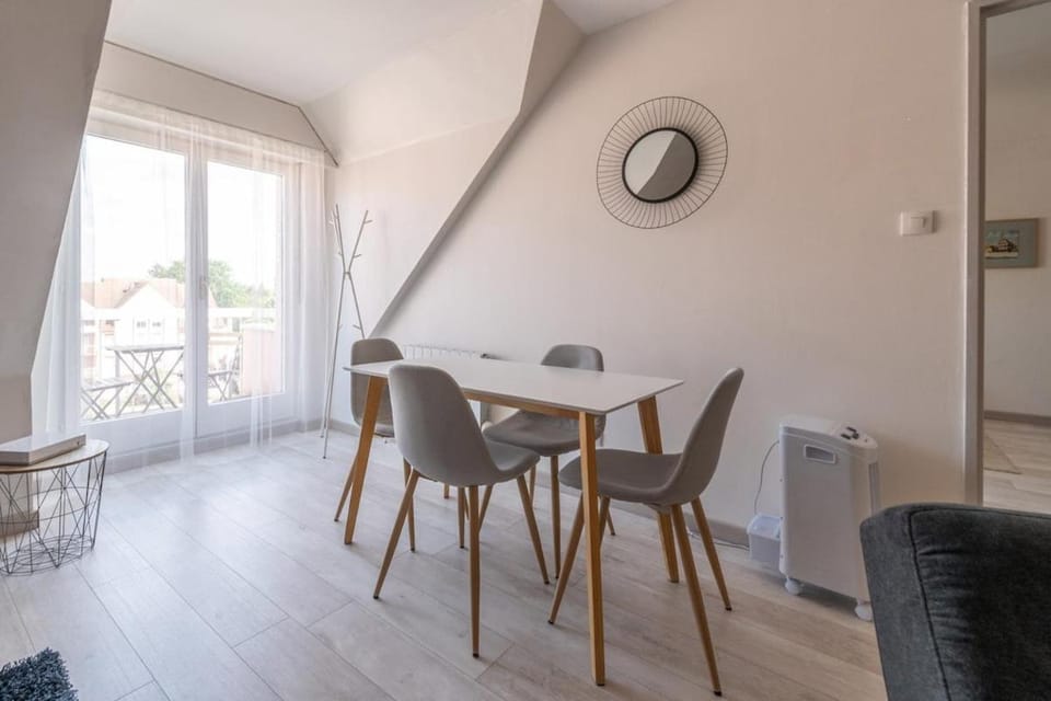 Bel appartement au centre Colmar stationnement Apartment in Colmar